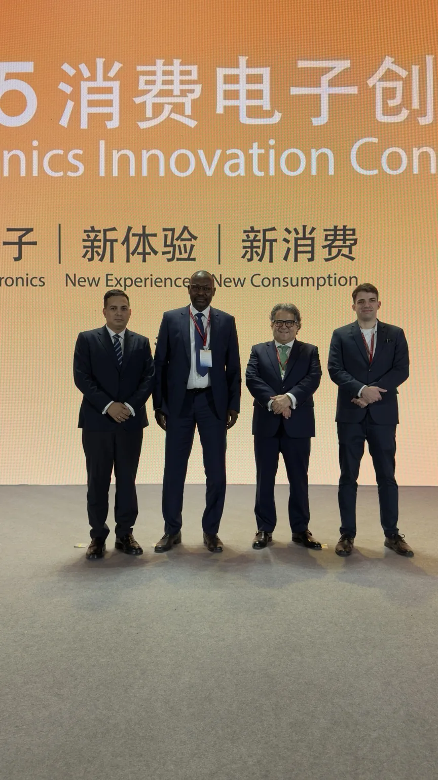Participação em agenda de inovação e eletrônicos de consumo na China.
